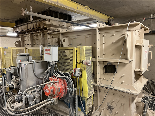 Metso Af-5-36mn-11.5-20ph 36" W X 11'6" L Pulley To Pulley Ore Apron Feeder)